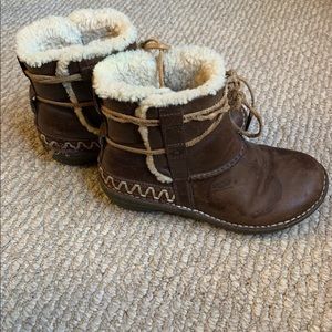 Australian leather UGGS